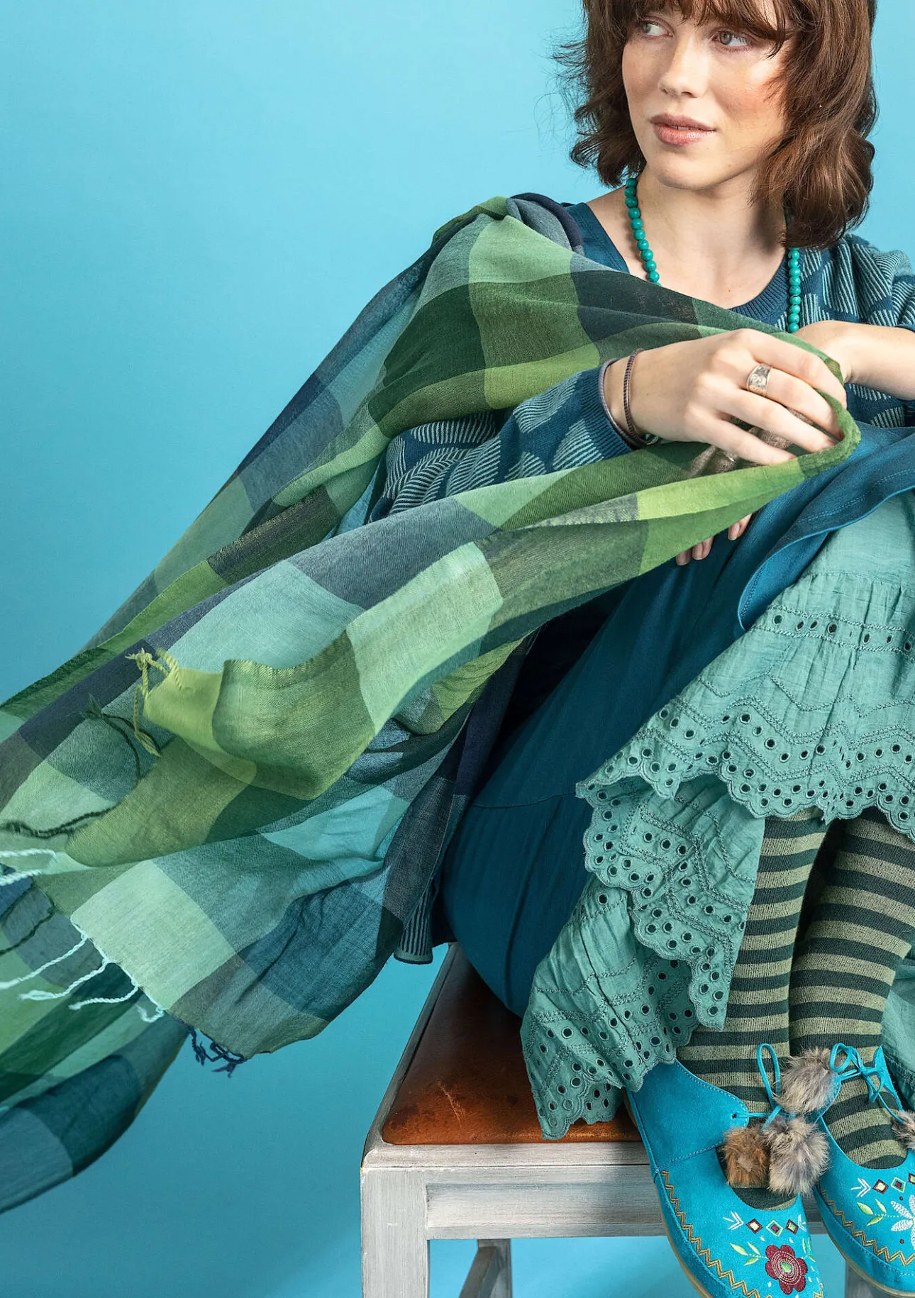 Accessoarer-Gudrun Sjödén Garnfärgad sjal "Cleo" i ull Indigoblå