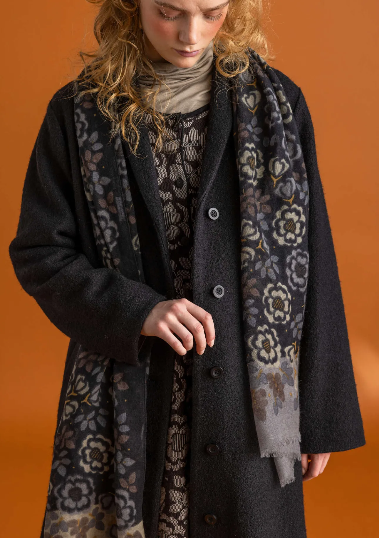 Accessoarer-Gudrun Sjödén Sjal "Astrid" i ull Svart