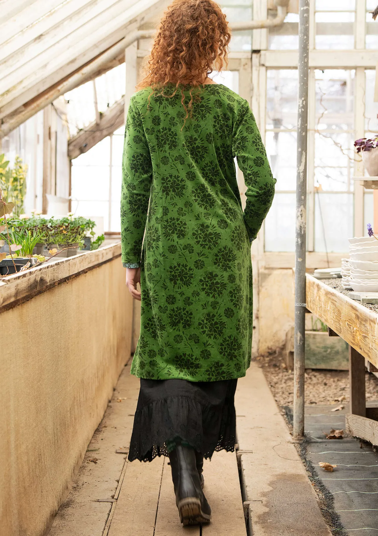 Klänningar-Gudrun Sjödén Velourklänning "Selma" i ekologisk bomull/återvunnen polyester Gräsgrön