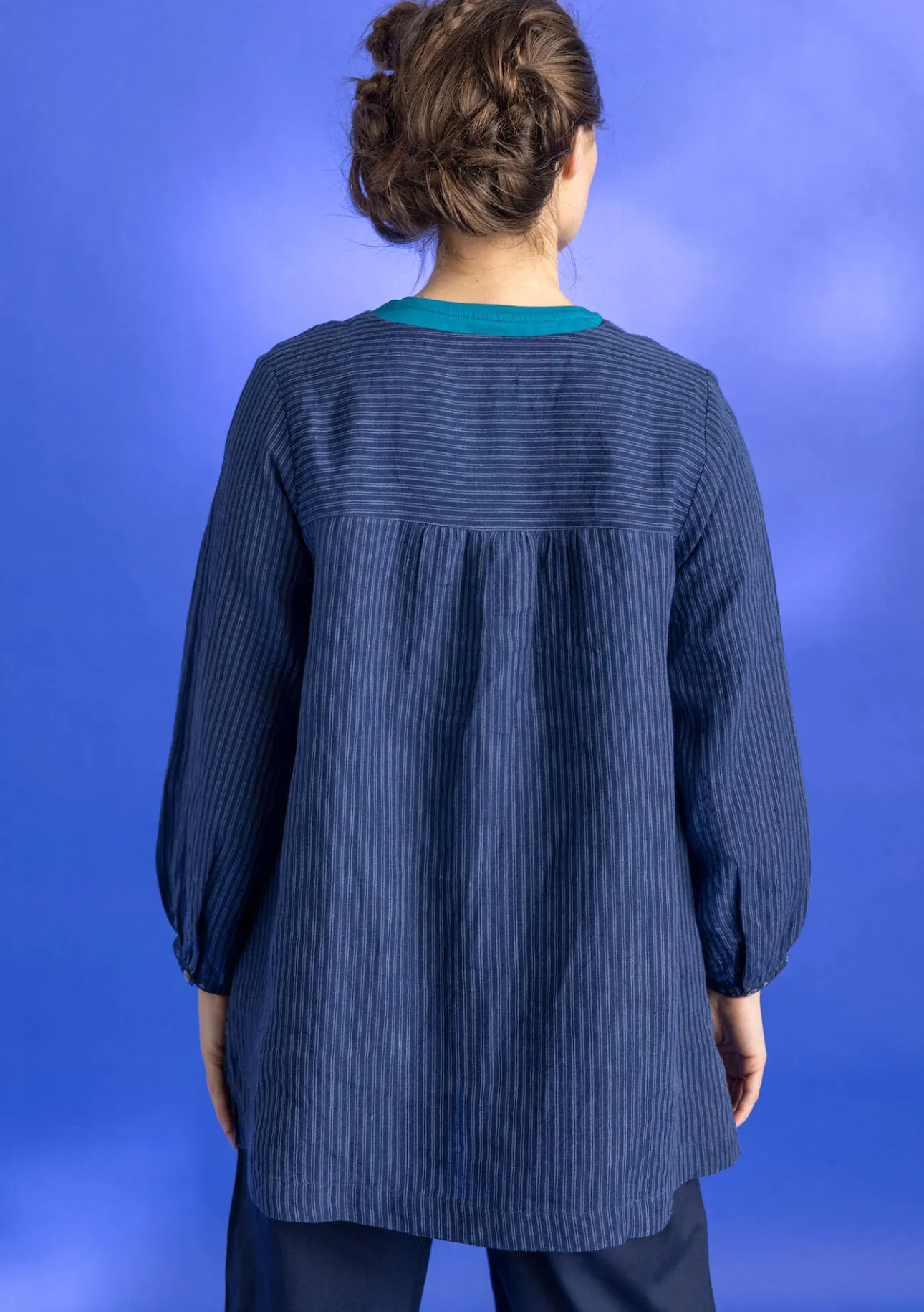 Blusar-Gudrun Sjödén Vävd artistblus ”Asta” i lin Indigo/randig