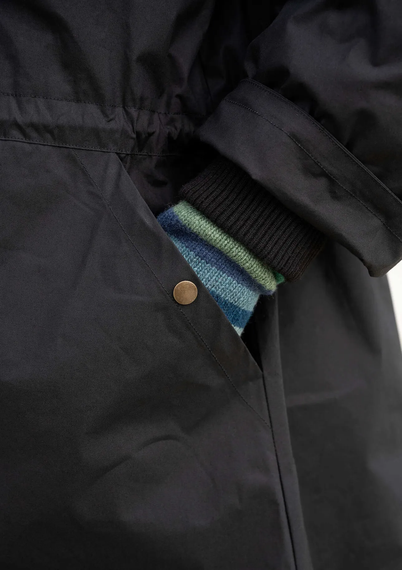Kappor & Jackor-Gudrun Sjödén Vävd parkas "Lucy" i ekologisk bomull Svart